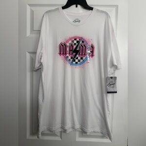 ⚡️Women’s Mama White Graphic Tee